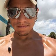 Mikenude787