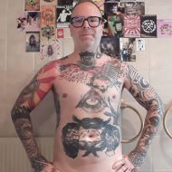 Nakedxander