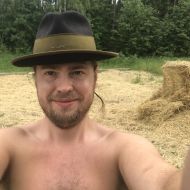nakedtree