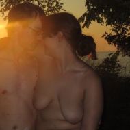 2Nude