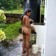 Indiannudistgirl