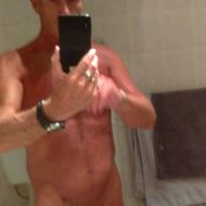 Nudeatthebeach